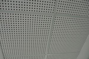 吸音穿孔天花板